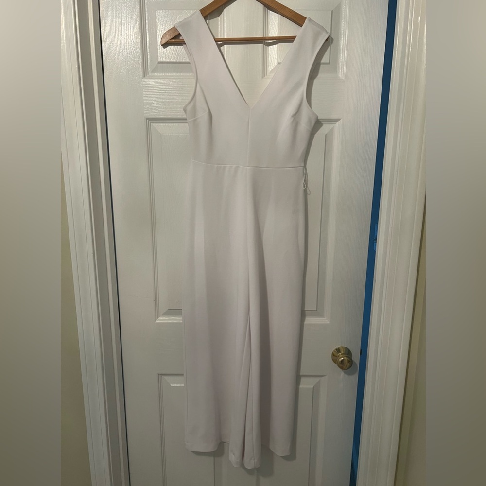 Leith Deep White V-Neck Jumpsuit - Size Small